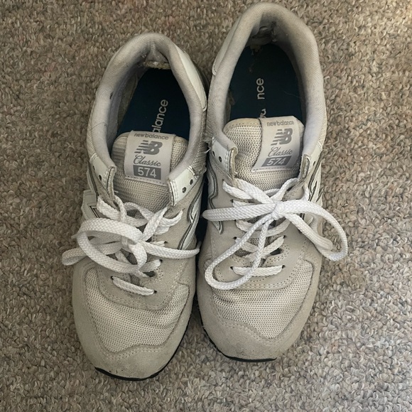 New Balance 574 Beige Sneakers - Picture 2 of 7